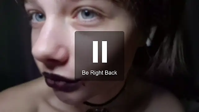 ExitedTroth's Live XXX Chat