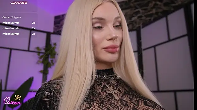 XXX chat uživo modela BarbieKara