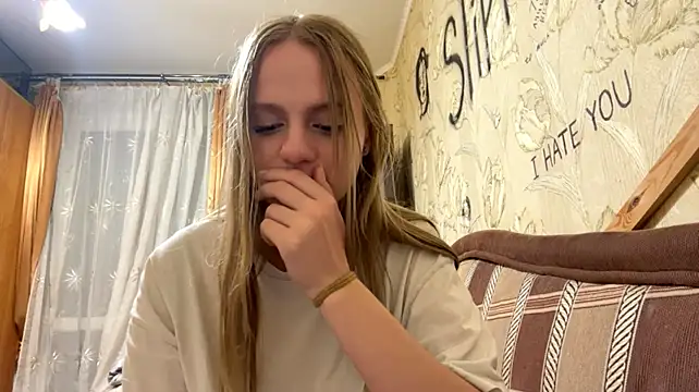 DollieMuhn's Live XXX Chat