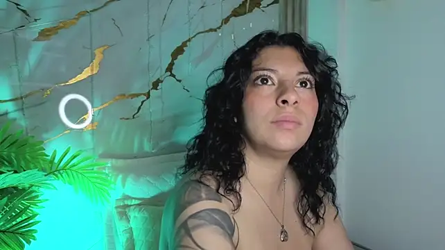 Iam_Issaa_'s Live XXX Chat