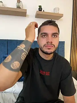 AmadeoWild Live XXX Chat