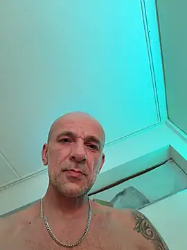 egzist's Webcam Show