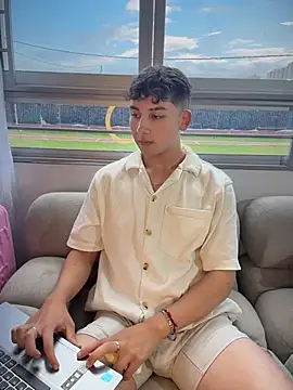 OLIVER_K Chat XXX live