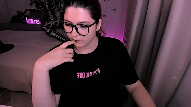 FieryMilena 라이브 XXX 채팅