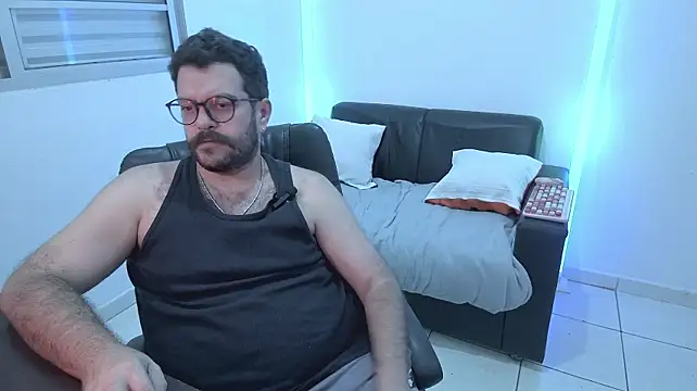 BadDaddyBrasil élő XXX-chatje