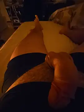 XXX chat uživo modela MarkBigDick35