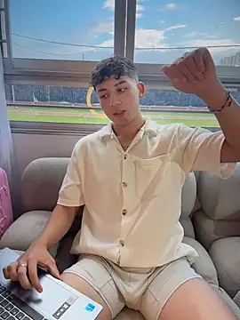 OLIVER_K Chat XXX live