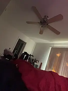 reecieofficial's Live XXX Chat