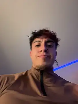 strongboy_ Chat XXX live