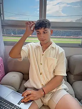 Chat XXX Live OLIVER_K