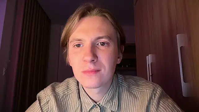 cinnamonmood XXX чат на живо