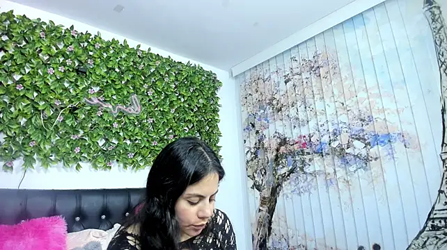 Chat +18 de Aylin_Esquivel ao vivo