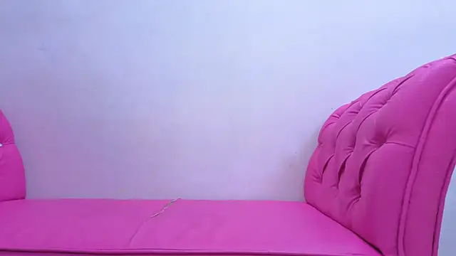 צ'אט XXX בשידור חי של Kaely_Messy