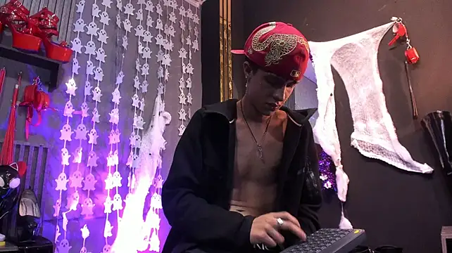 แชท XXX สดของ MikeHunteer