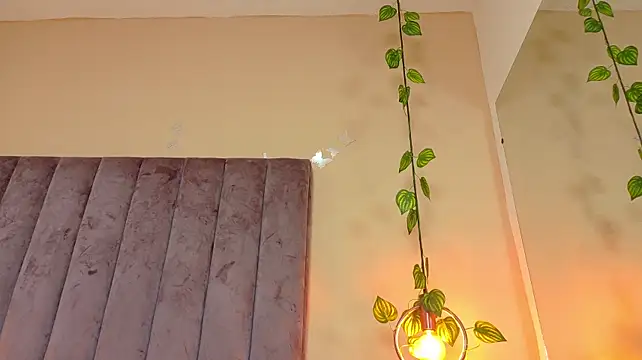 XXX chat uživo modela Ixxus_Raven
