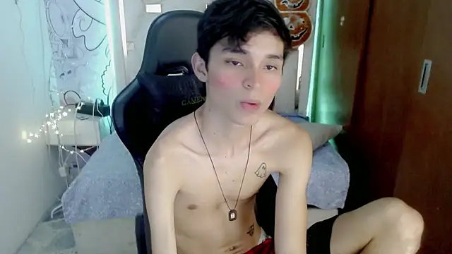 Westboyy_ লাইভ XXX চ্যাট