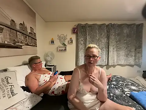 Chat XXX Live Curvy-Jinx