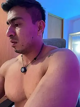 Chris_Clarck live XXX chat