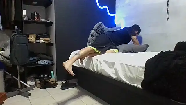 MRdxxx444 Adlı Modelin Web Kamerası Şovu