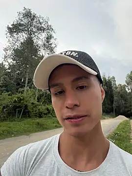 DOMINICKVEGAS77 XXX чат на живо