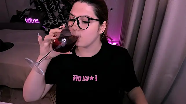 แชท XXX สดของ FieryMilena