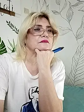 Catty_Lady élő XXX-chatje