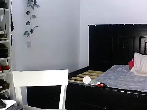 Kimberlysquit Adlı Modelin Canlı XXX Sohbeti