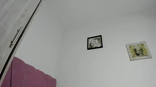 Amira_Falak Adlı Modelin Canlı XXX Sohbeti