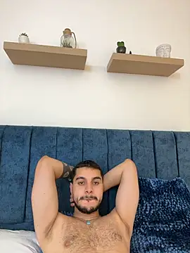 دردشة AmadeoWild الجنسية المباشرة