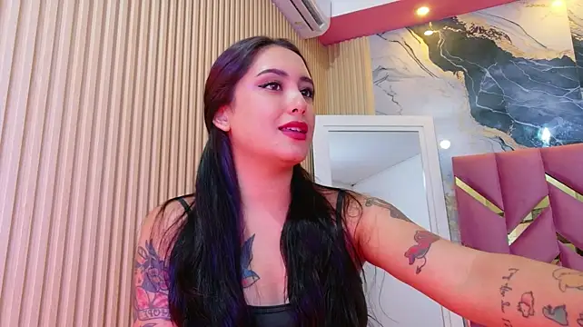 Chat +18 de VelvetMusee ao vivo