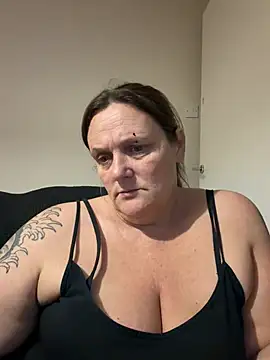 צ'אט XXX בשידור חי של Big-Bootiej