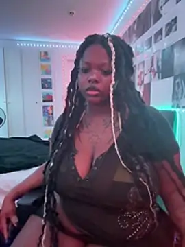 nylabbyugh's Live XXX Chat