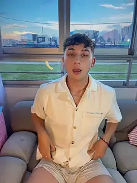 OLIVER_K Adlı Modelin Canlı XXX Sohbeti