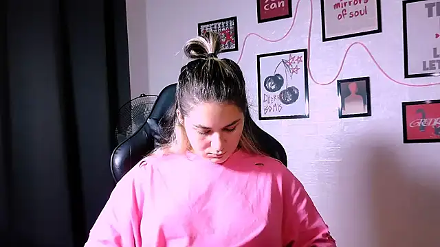 AlisaFrost's Live XXX Chat