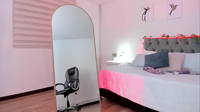 Chat +18 de Cat__Moon__ ao vivo