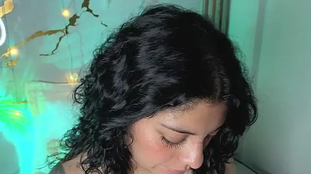 Iam_Issaa_ Live XXX-chat