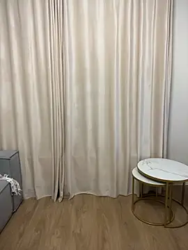 LillyLilBerry XXX чат на живо