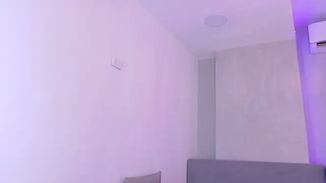Chat XXX en directo de emily_bank