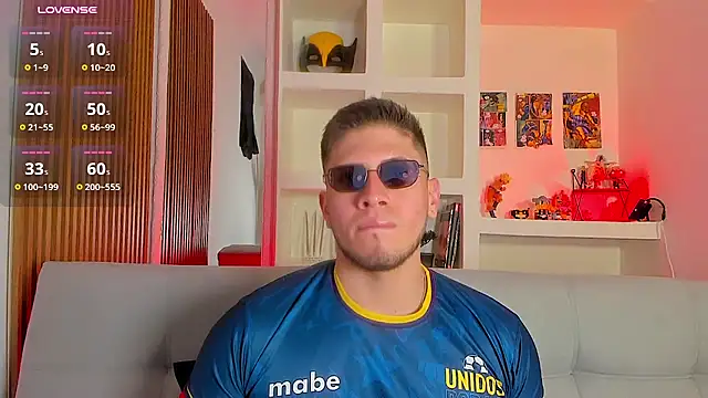 SebastianMaximoff_: онлайн-секс-чат