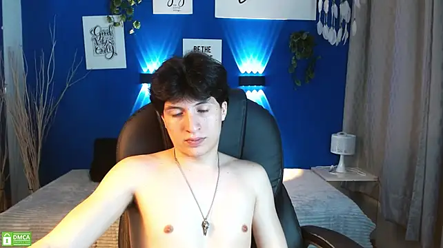 Онлайн чат XXX Marcoviolet
