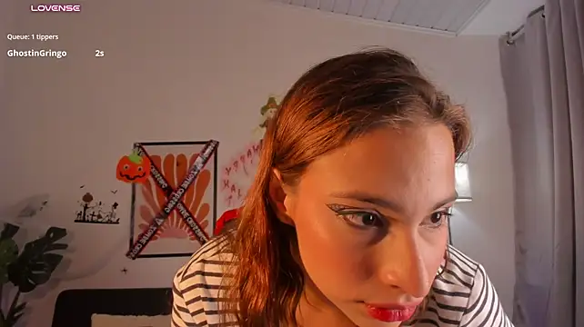 nova_silk live XXX chat