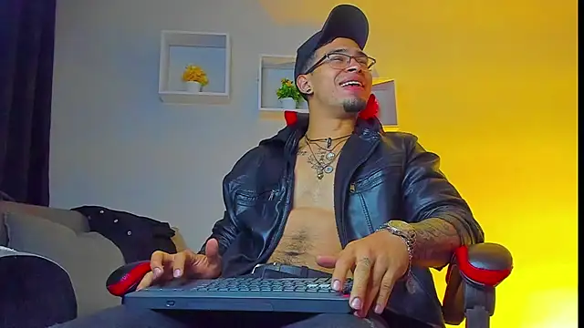 Demond_Master Chat XXX live