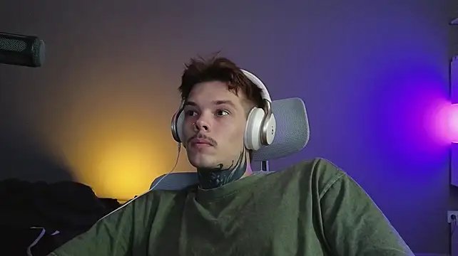 Živý XXX chat DENIS_HERE