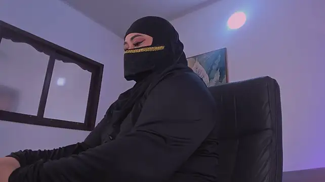 XXX chat uživo modela samanee_konn