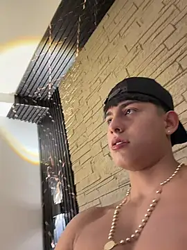 Lander_Cruz Live XXX Chat