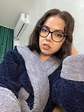 KaylaLewyss লাইভ XXX চ্যাট