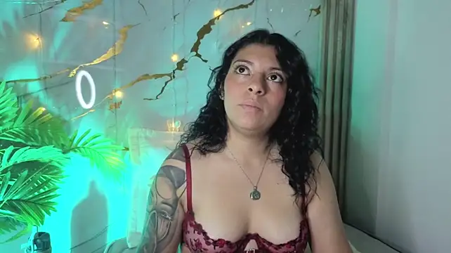 Chat +18 de Iam_Issaa_ ao vivo