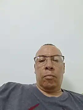צ'אט XXX בשידור חי של dago42