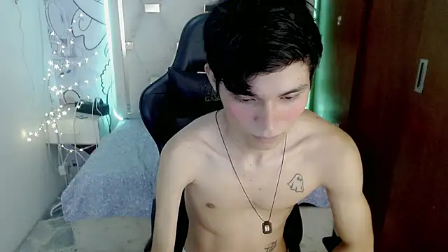 Chat XXX en directo de Westboyy_