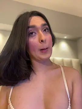 MiahWindsor Chat XXX live